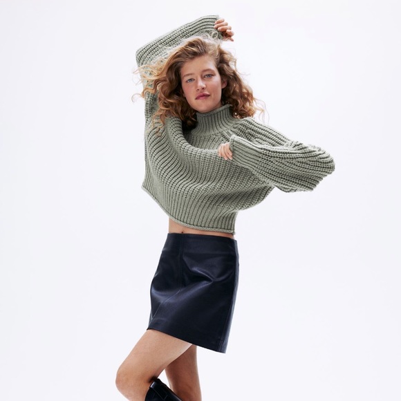 H&M Sweaters - H&M Cable-Knit Turtleneck Sweater